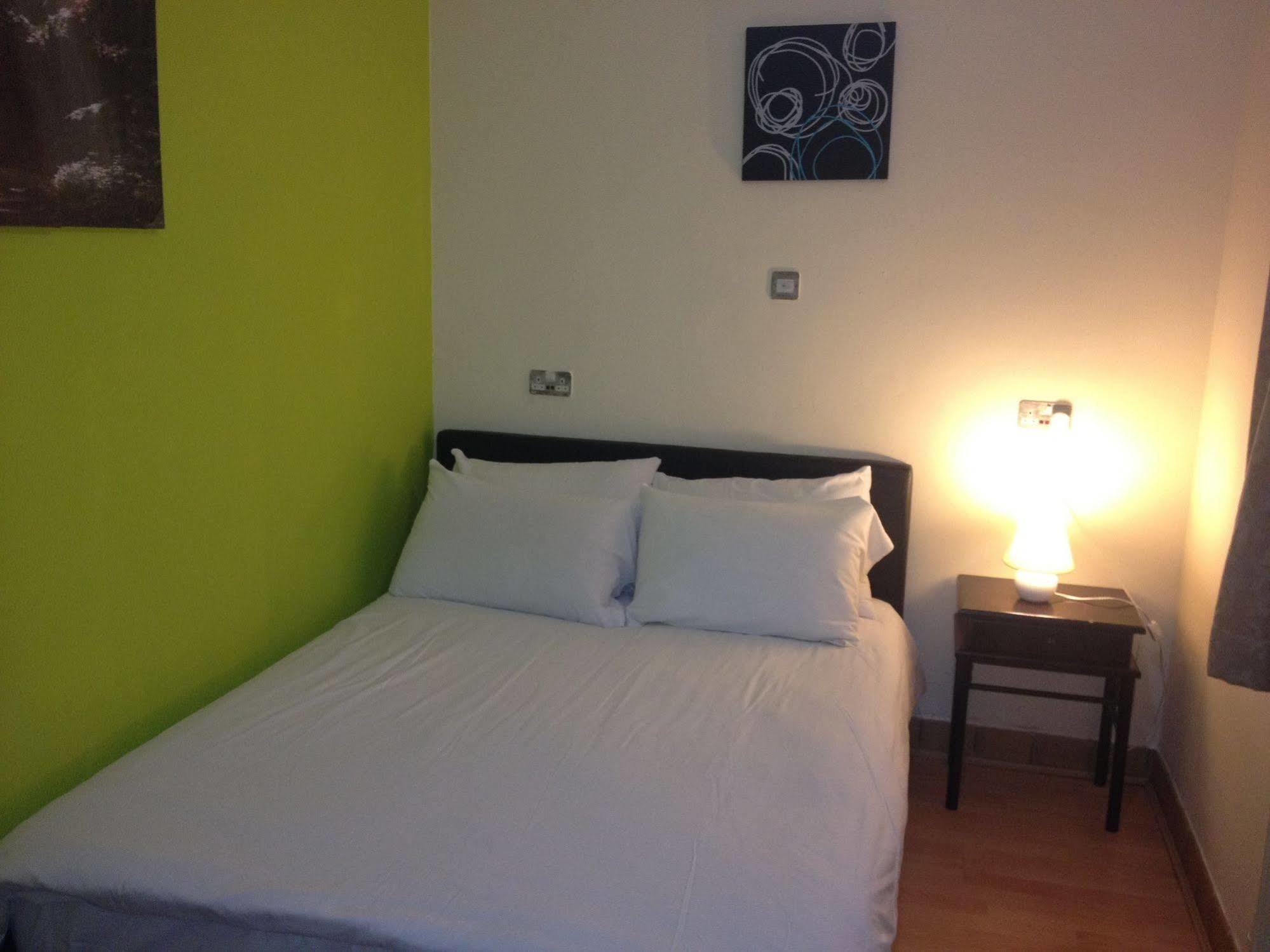 City View Hotel Roman Road London Eksteriør billede
